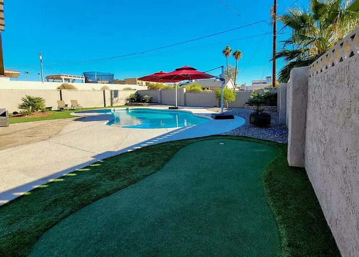 Private Pool And Patio Modern Havasu Home! Holiday home *