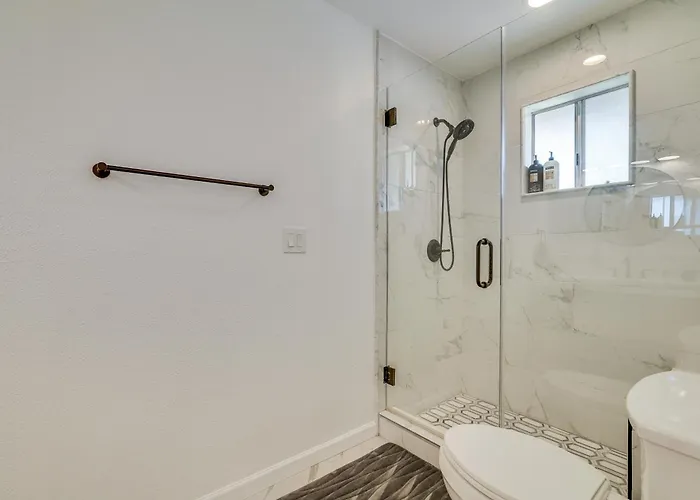 Private Pool And Patio Modern Havasu Home! Holiday home *