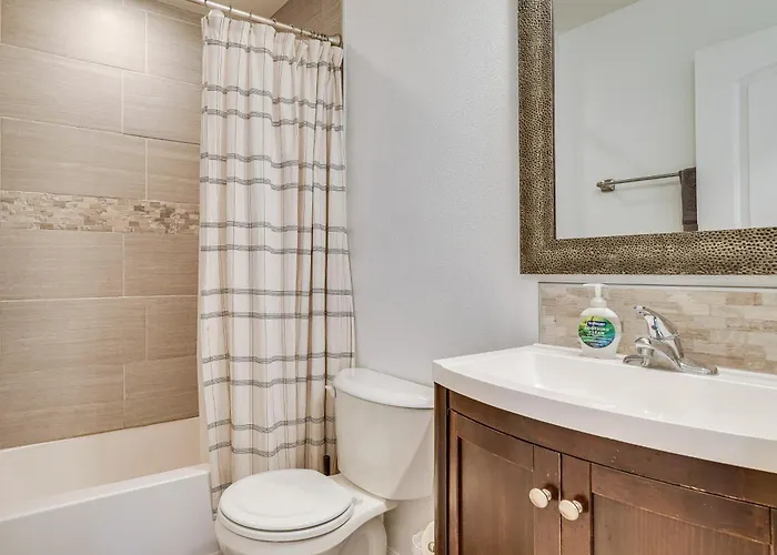 Private Pool And Patio Modern Havasu Home! Holiday home Lake Havasu City